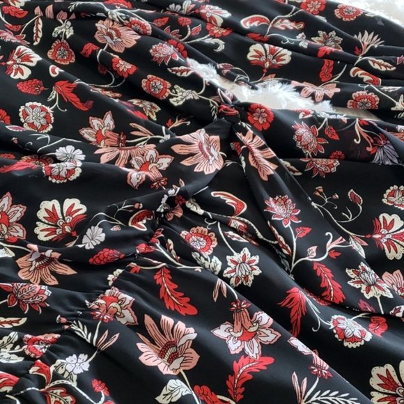 Banana Republic Dress Long Sleeved Black Floral Midi Length Size 8 - Picture 3 of 11